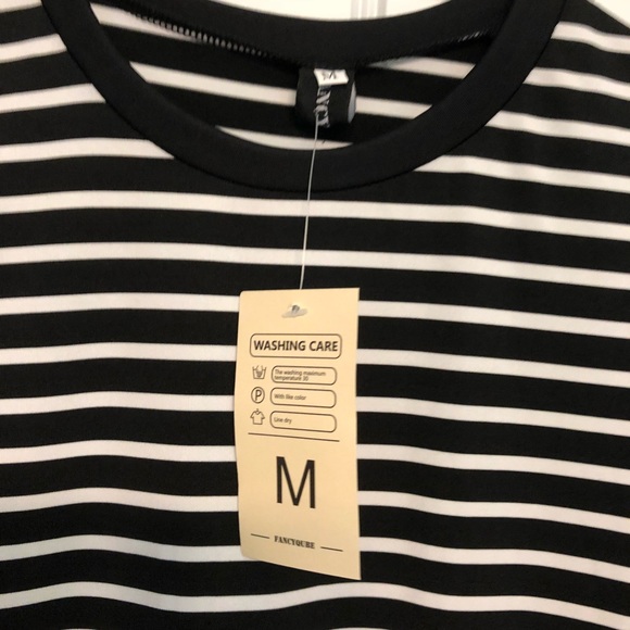 🔸Black& white striped dress - Picture 3 of 3